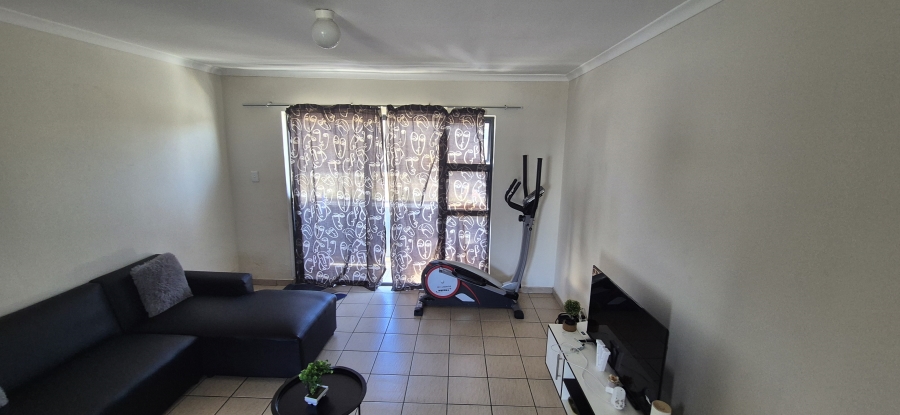 2 Bedroom Property for Sale in Parklands East Western Cape